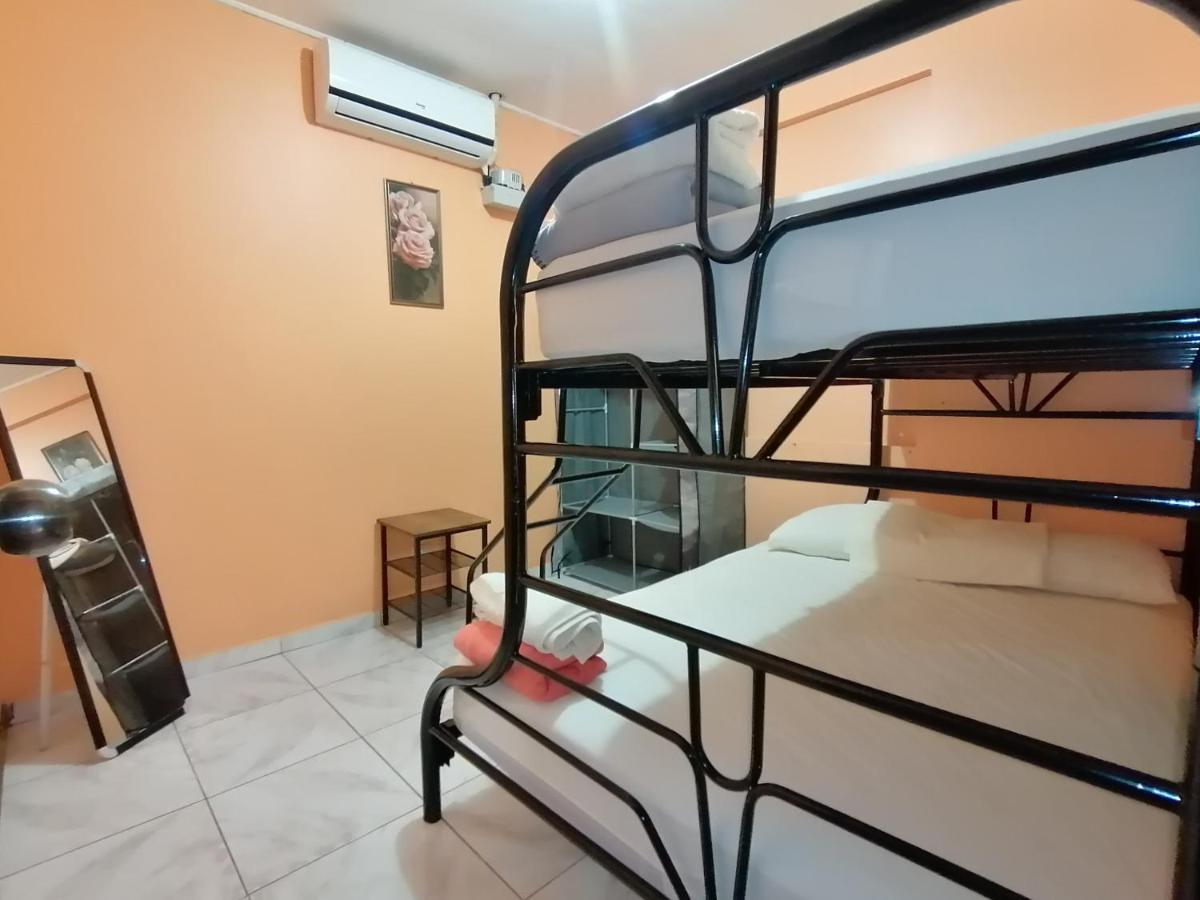 MARTA'S GUESTHOUSES, with self entry system in Limón City Exterior foto